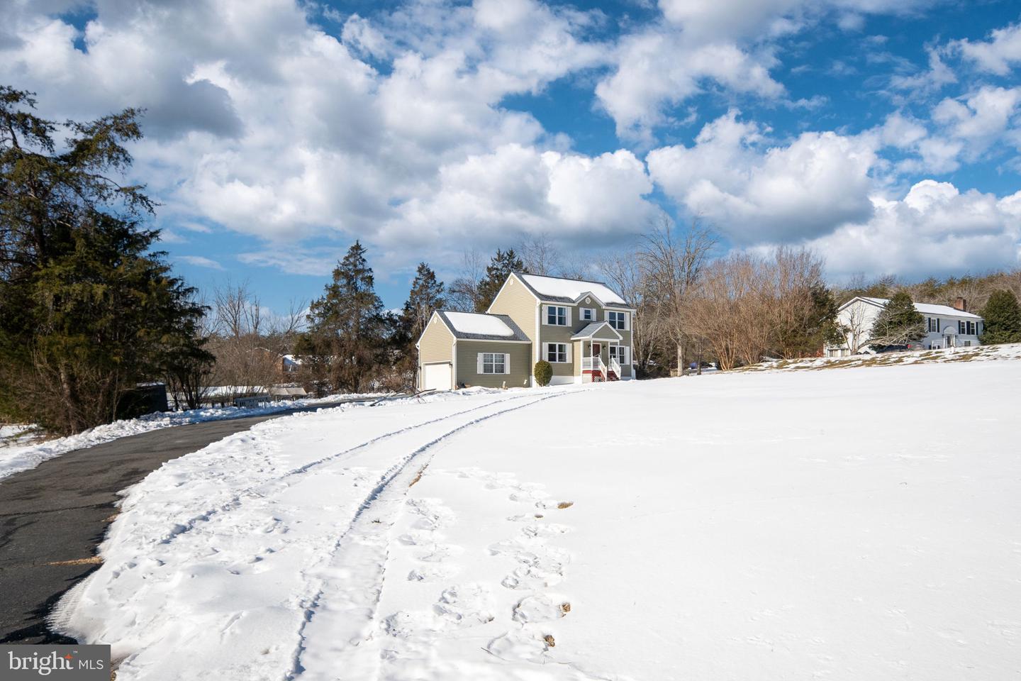 2 PLEASURE CT, STAFFORD, Virginia 22556, 4 Bedrooms Bedrooms, ,3 BathroomsBathrooms,Residential,For sale,2 PLEASURE CT,VAST2045768 MLS # VAST2045768