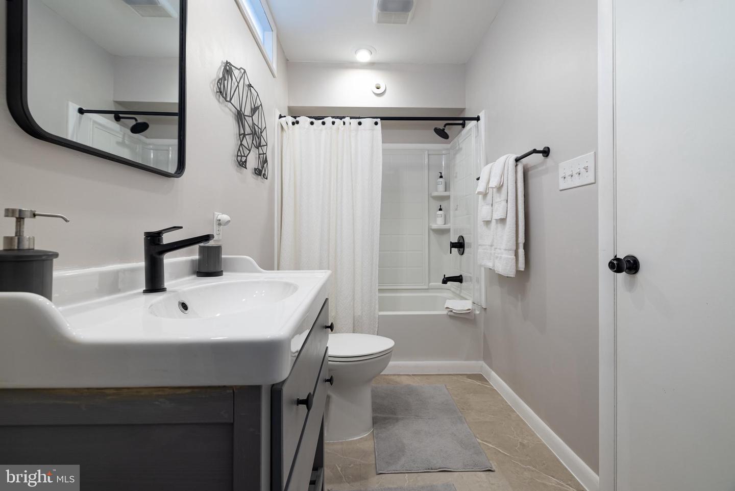 1667 FAIRWAY DR, BASYE, Virginia 22810, 4 Bedrooms Bedrooms, ,3 BathroomsBathrooms,Residential,For sale,1667 FAIRWAY DR,VASH2013522 MLS # VASH2013522