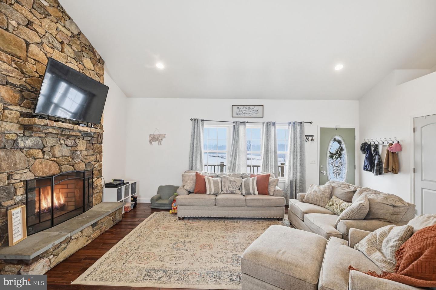 7466 MEADOW VIEW LN, RIXEYVILLE, Virginia 22737, 3 Bedrooms Bedrooms, 5 Rooms Rooms,2 BathroomsBathrooms,Residential,For sale,7466 MEADOW VIEW LN,VACU2012624 MLS # VACU2012624