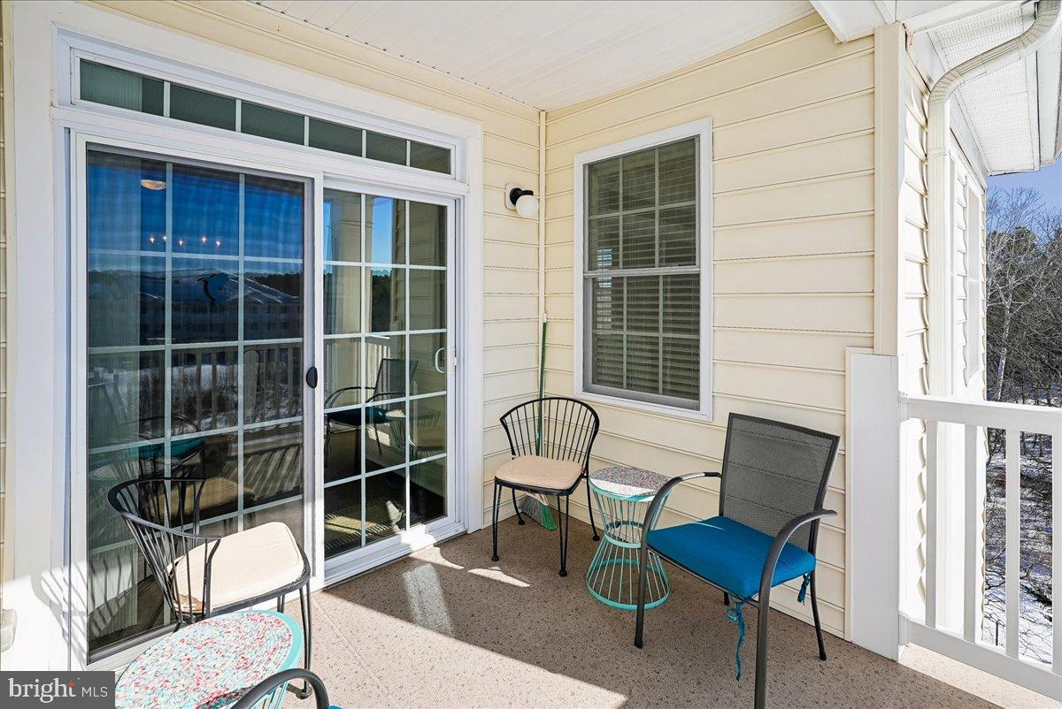 15110 HEATHER MILL LN #402, HAYMARKET, Virginia 20169, 2 Bedrooms Bedrooms, 8 Rooms Rooms,2 BathroomsBathrooms,Residential,For sale,15110 HEATHER MILL LN #402,VAPW2111984 MLS # VAPW2111984