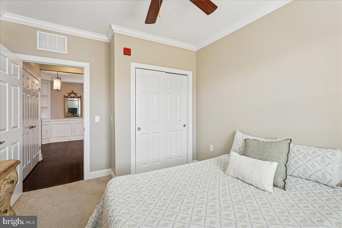 15110 HEATHER MILL LN #402, HAYMARKET, Virginia 20169, 2 Bedrooms Bedrooms, 8 Rooms Rooms,2 BathroomsBathrooms,Residential,For sale,15110 HEATHER MILL LN #402,VAPW2111984 MLS # VAPW2111984