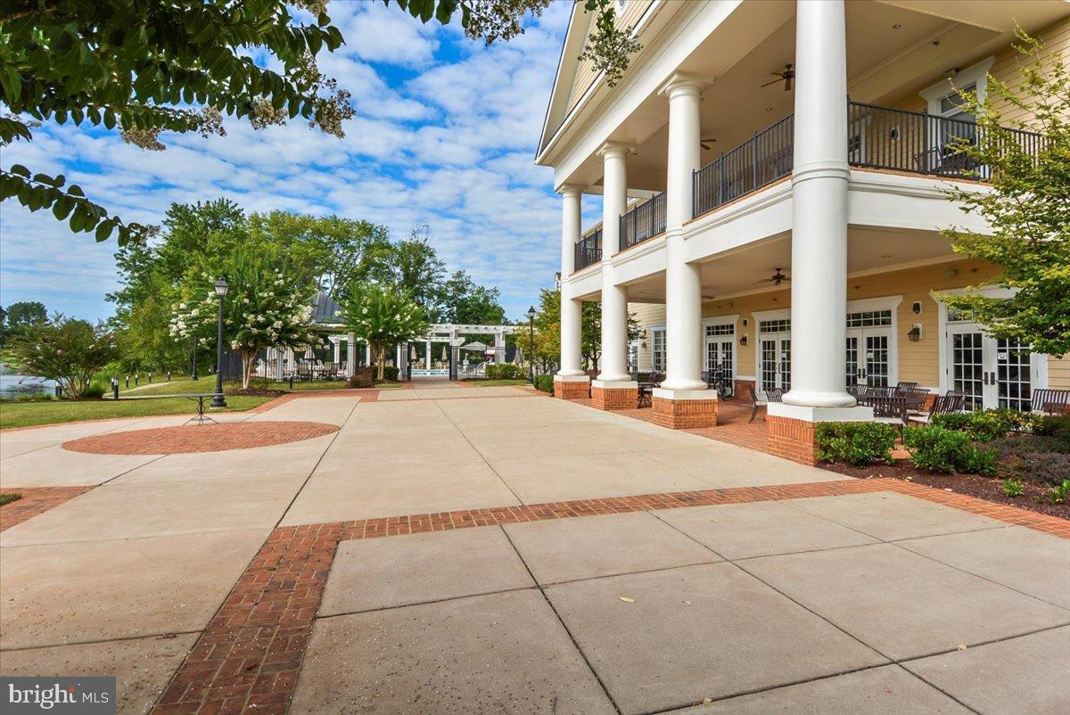 15110 HEATHER MILL LN #402, HAYMARKET, Virginia 20169, 2 Bedrooms Bedrooms, 8 Rooms Rooms,2 BathroomsBathrooms,Residential,For sale,15110 HEATHER MILL LN #402,VAPW2111984 MLS # VAPW2111984