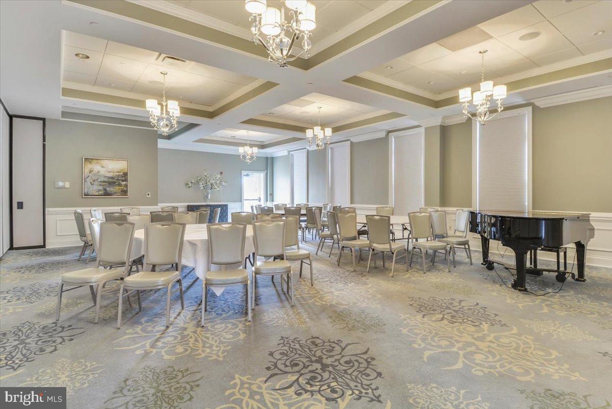 15110 HEATHER MILL LN #402, HAYMARKET, Virginia 20169, 2 Bedrooms Bedrooms, 8 Rooms Rooms,2 BathroomsBathrooms,Residential,For sale,15110 HEATHER MILL LN #402,VAPW2111984 MLS # VAPW2111984