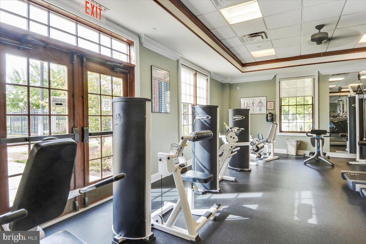 15110 HEATHER MILL LN #402, HAYMARKET, Virginia 20169, 2 Bedrooms Bedrooms, 8 Rooms Rooms,2 BathroomsBathrooms,Residential,For sale,15110 HEATHER MILL LN #402,VAPW2111984 MLS # VAPW2111984