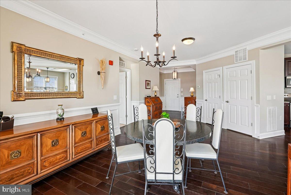 15110 HEATHER MILL LN #402, HAYMARKET, Virginia 20169, 2 Bedrooms Bedrooms, 8 Rooms Rooms,2 BathroomsBathrooms,Residential,For sale,15110 HEATHER MILL LN #402,VAPW2111984 MLS # VAPW2111984