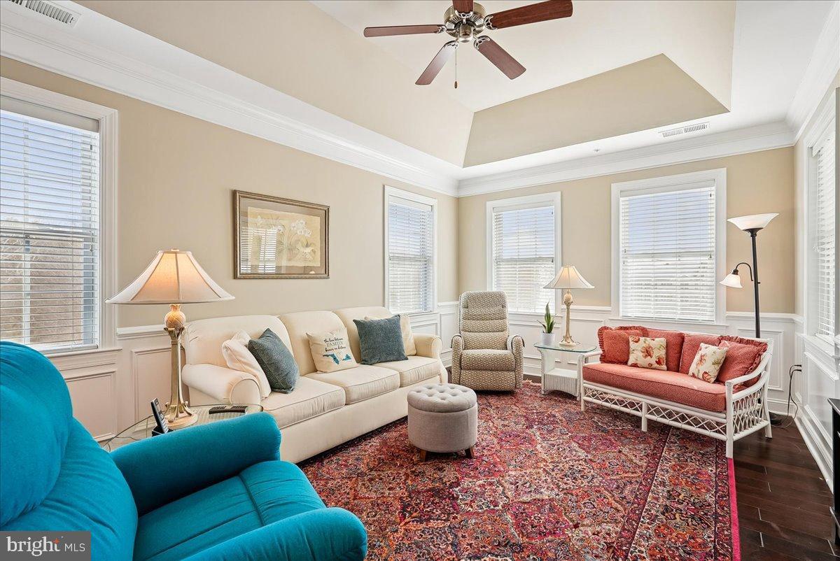 15110 HEATHER MILL LN #402, HAYMARKET, Virginia 20169, 2 Bedrooms Bedrooms, 8 Rooms Rooms,2 BathroomsBathrooms,Residential,For sale,15110 HEATHER MILL LN #402,VAPW2111984 MLS # VAPW2111984