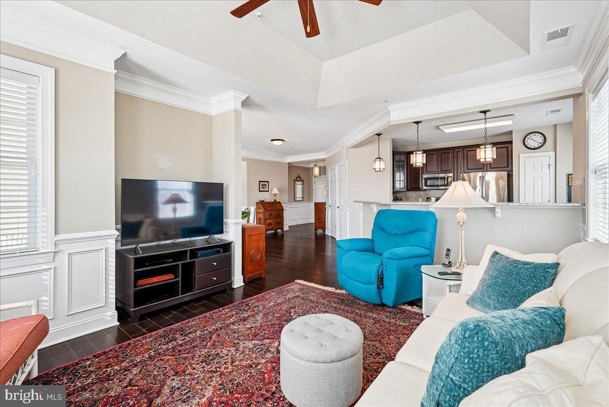 15110 HEATHER MILL LN #402, HAYMARKET, Virginia 20169, 2 Bedrooms Bedrooms, 8 Rooms Rooms,2 BathroomsBathrooms,Residential,For sale,15110 HEATHER MILL LN #402,VAPW2111984 MLS # VAPW2111984