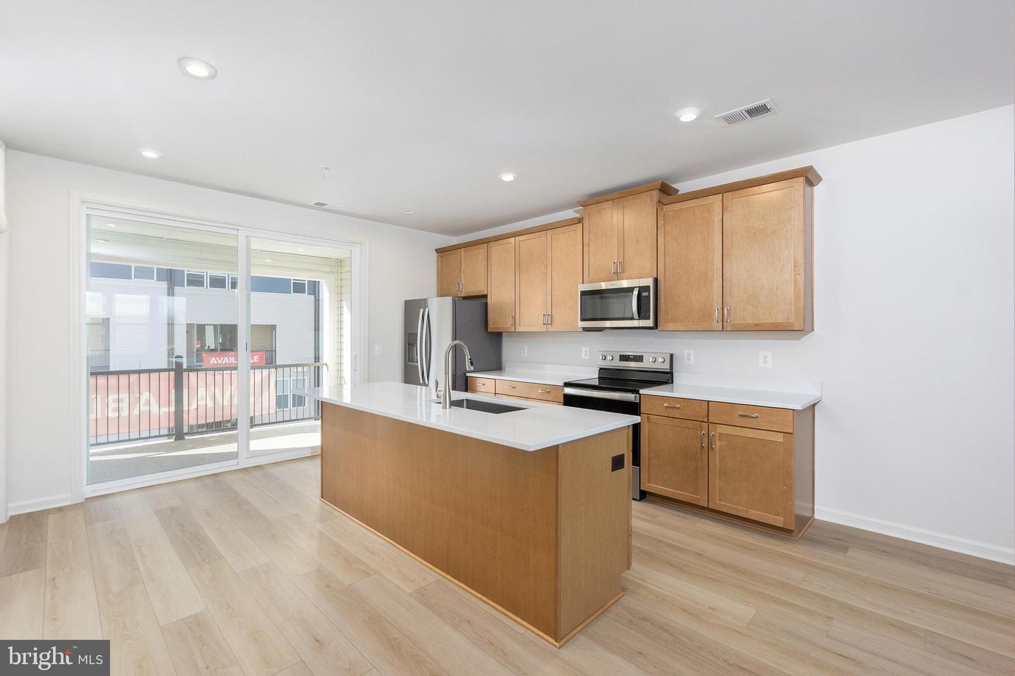 2510 NEABSCO COMMON PL, WOODBRIDGE, Virginia 22191, 3 Bedrooms Bedrooms, ,2 BathroomsBathrooms,Residential,For sale,2510 NEABSCO COMMON PL,VAPW2111986 MLS # VAPW2111986