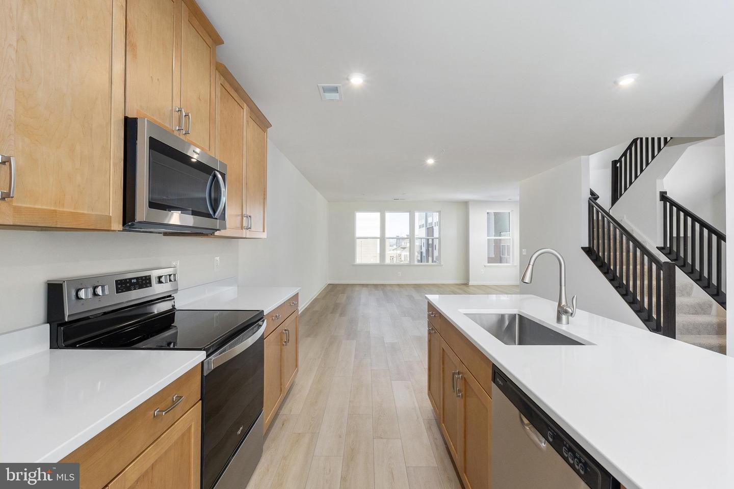 2510 NEABSCO COMMON PL, WOODBRIDGE, Virginia 22191, 3 Bedrooms Bedrooms, ,2 BathroomsBathrooms,Residential,For sale,2510 NEABSCO COMMON PL,VAPW2111986 MLS # VAPW2111986