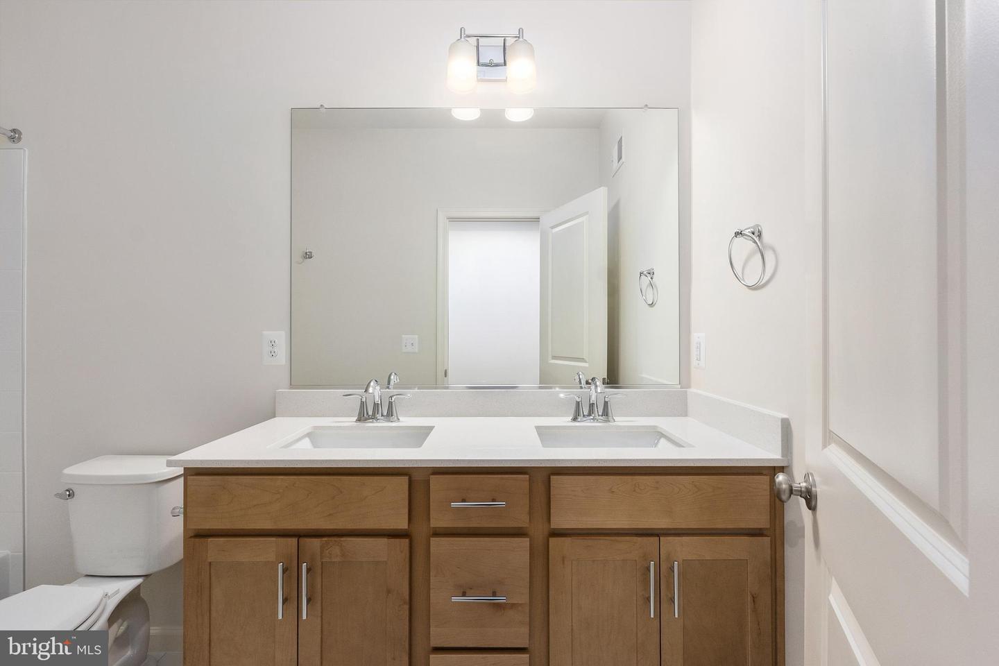 2510 NEABSCO COMMON PL, WOODBRIDGE, Virginia 22191, 3 Bedrooms Bedrooms, ,2 BathroomsBathrooms,Residential,For sale,2510 NEABSCO COMMON PL,VAPW2111986 MLS # VAPW2111986