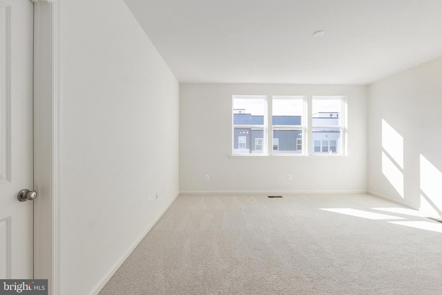 2510 NEABSCO COMMON PL, WOODBRIDGE, Virginia 22191, 3 Bedrooms Bedrooms, ,2 BathroomsBathrooms,Residential,For sale,2510 NEABSCO COMMON PL,VAPW2111986 MLS # VAPW2111986