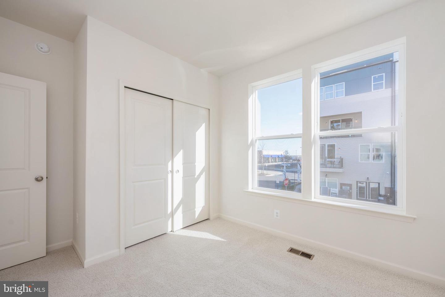 2548 NEABSCO COMMON PL, WOODBRIDGE, Virginia 22191, 2 Bedrooms Bedrooms, ,2 BathroomsBathrooms,Residential,For sale,2548 NEABSCO COMMON PL,VAPW2111988 MLS # VAPW2111988