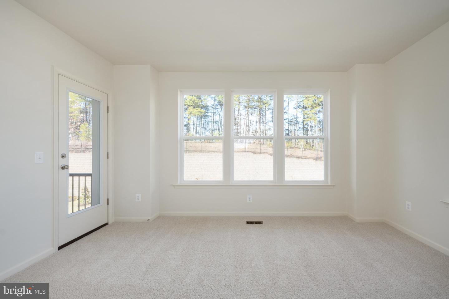 2548 NEABSCO COMMON PL, WOODBRIDGE, Virginia 22191, 2 Bedrooms Bedrooms, ,2 BathroomsBathrooms,Residential,For sale,2548 NEABSCO COMMON PL,VAPW2111988 MLS # VAPW2111988