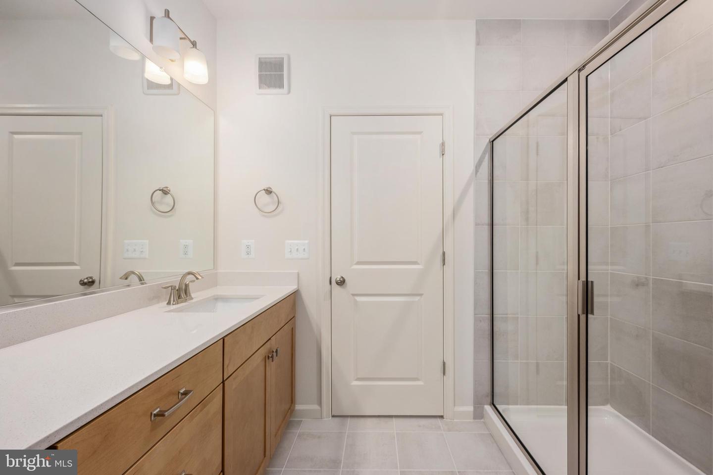 2548 NEABSCO COMMON PL, WOODBRIDGE, Virginia 22191, 2 Bedrooms Bedrooms, ,2 BathroomsBathrooms,Residential,For sale,2548 NEABSCO COMMON PL,VAPW2111988 MLS # VAPW2111988