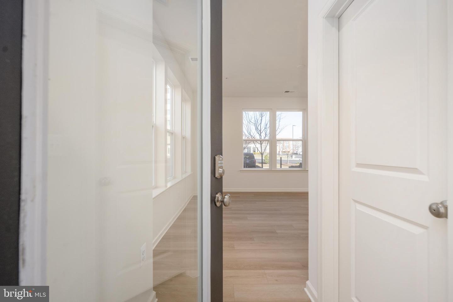 2548 NEABSCO COMMON PL, WOODBRIDGE, Virginia 22191, 2 Bedrooms Bedrooms, ,2 BathroomsBathrooms,Residential,For sale,2548 NEABSCO COMMON PL,VAPW2111988 MLS # VAPW2111988