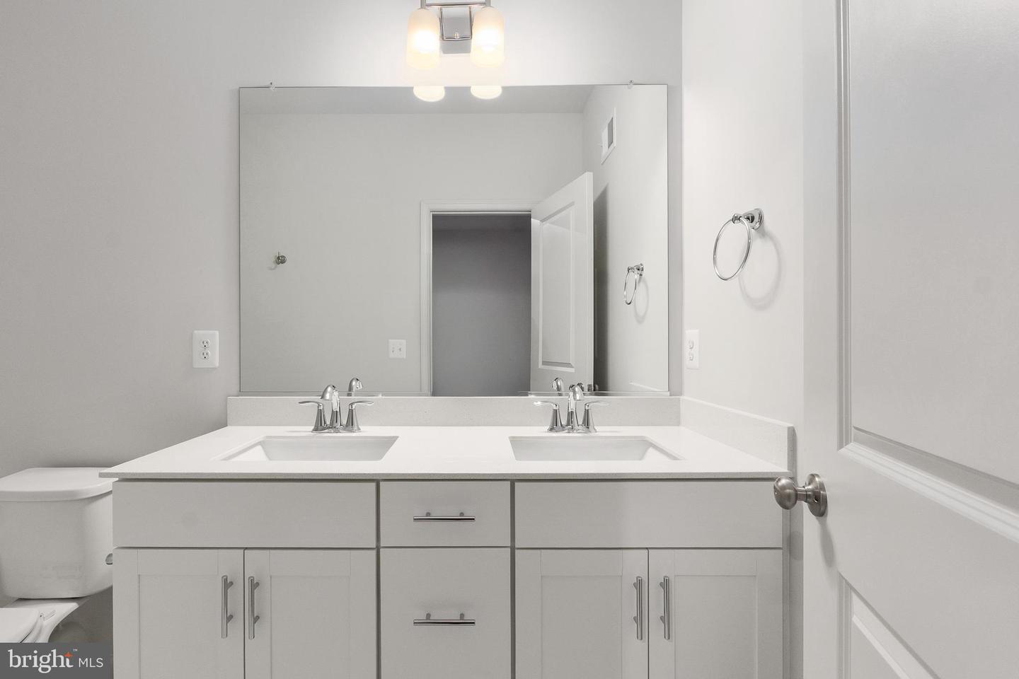 2538 NEABSCO COMMON PL, WOODBRIDGE, Virginia 22191, 3 Bedrooms Bedrooms, ,2 BathroomsBathrooms,Residential,For sale,2538 NEABSCO COMMON PL,VAPW2111998 MLS # VAPW2111998