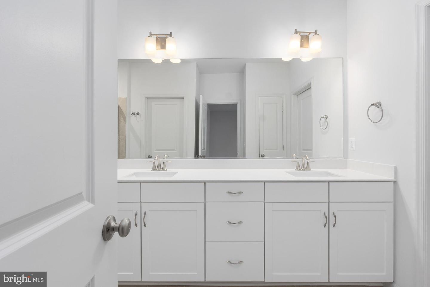 2538 NEABSCO COMMON PL, WOODBRIDGE, Virginia 22191, 3 Bedrooms Bedrooms, ,2 BathroomsBathrooms,Residential,For sale,2538 NEABSCO COMMON PL,VAPW2111998 MLS # VAPW2111998