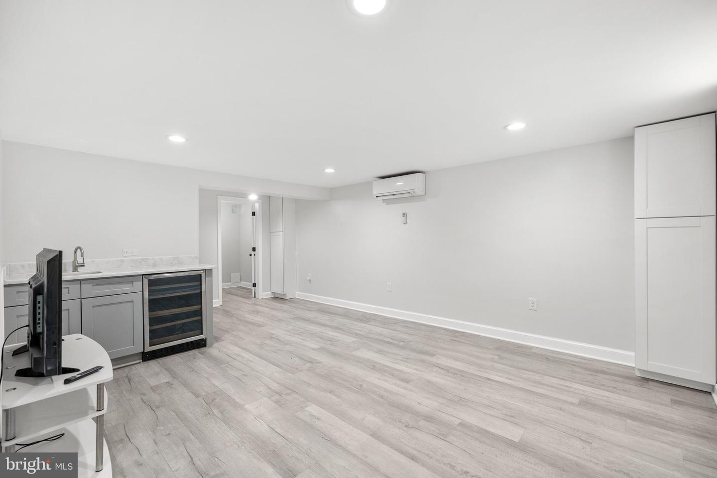 810 20TH ST NE, WASHINGTON, District Of Columbia 20002, 3 Bedrooms Bedrooms, ,2 BathroomsBathrooms,Residential,For sale,810 20TH ST NE,DCDC2245004 MLS # DCDC2245004