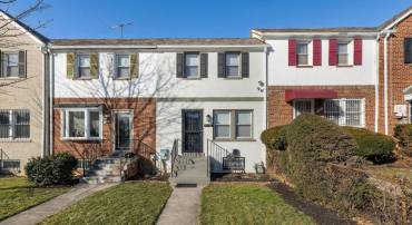 810 20TH ST NE, WASHINGTON, District Of Columbia 20002, 3 Bedrooms Bedrooms, ,2 BathroomsBathrooms,Residential,For sale,810 20TH ST NE,DCDC2245004 MLS # DCDC2245004