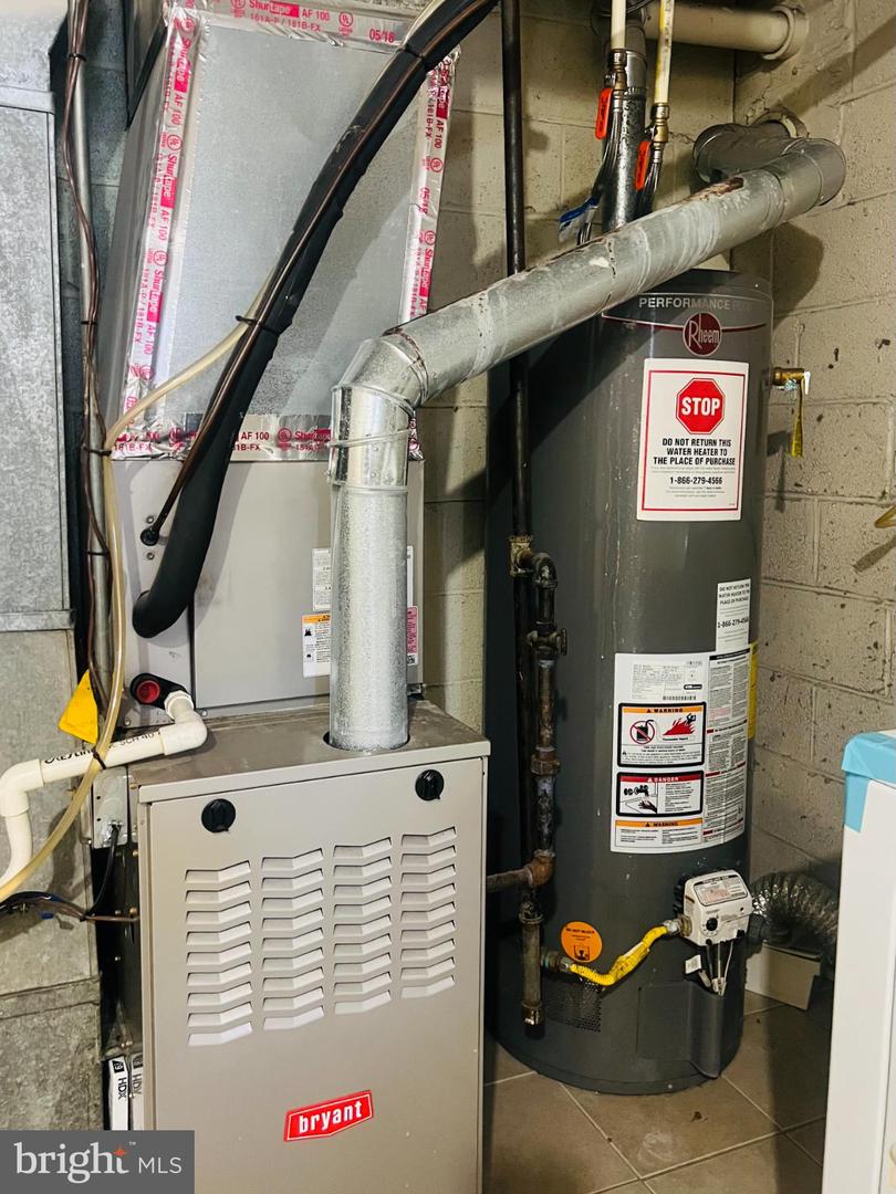 4901 FITCH PL NE, WASHINGTON, District Of Columbia 20019, 3 Bedrooms Bedrooms, 13 Rooms Rooms,2 BathroomsBathrooms,Residential,For sale,4901 FITCH PL NE,DCDC2245036 MLS # DCDC2245036