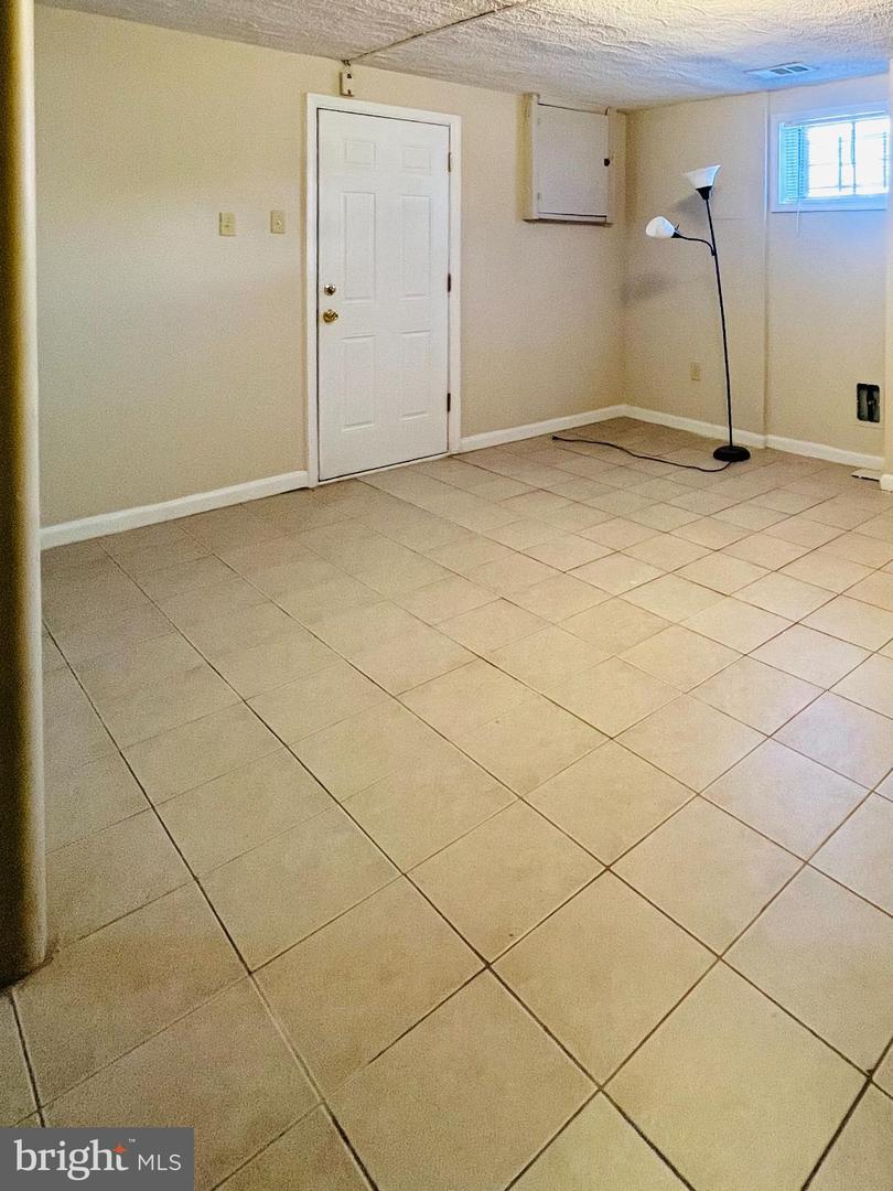 4901 FITCH PL NE, WASHINGTON, District Of Columbia 20019, 3 Bedrooms Bedrooms, 13 Rooms Rooms,2 BathroomsBathrooms,Residential,For sale,4901 FITCH PL NE,DCDC2245036 MLS # DCDC2245036