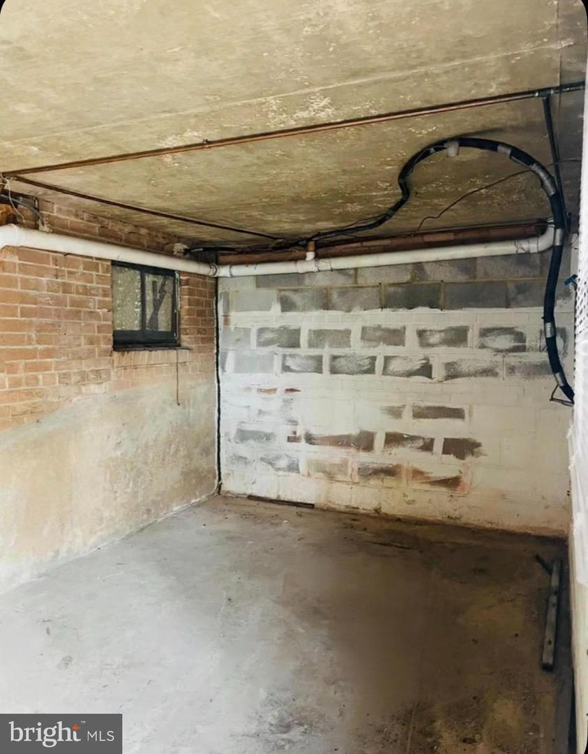 4901 FITCH PL NE, WASHINGTON, District Of Columbia 20019, 3 Bedrooms Bedrooms, 13 Rooms Rooms,2 BathroomsBathrooms,Residential,For sale,4901 FITCH PL NE,DCDC2245036 MLS # DCDC2245036