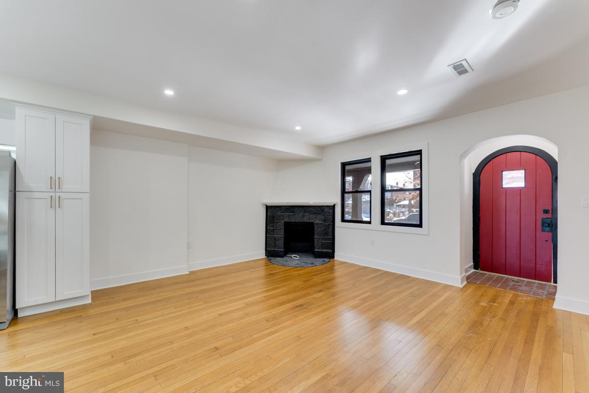 219 JEFFERSON ST NW, WASHINGTON, District Of Columbia 20011, 4 Bedrooms Bedrooms, ,3 BathroomsBathrooms,Residential,For sale,219 JEFFERSON ST NW,DCDC2245050 MLS # DCDC2245050