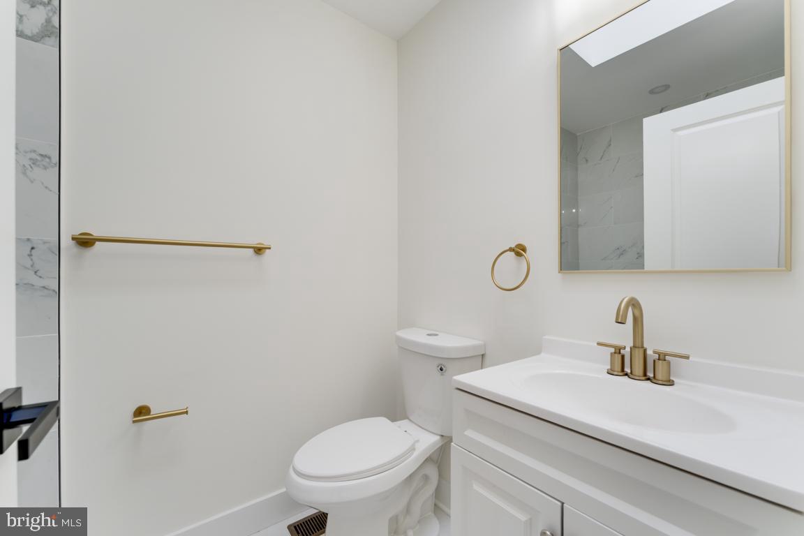 219 JEFFERSON ST NW, WASHINGTON, District Of Columbia 20011, 4 Bedrooms Bedrooms, ,3 BathroomsBathrooms,Residential,For sale,219 JEFFERSON ST NW,DCDC2245050 MLS # DCDC2245050