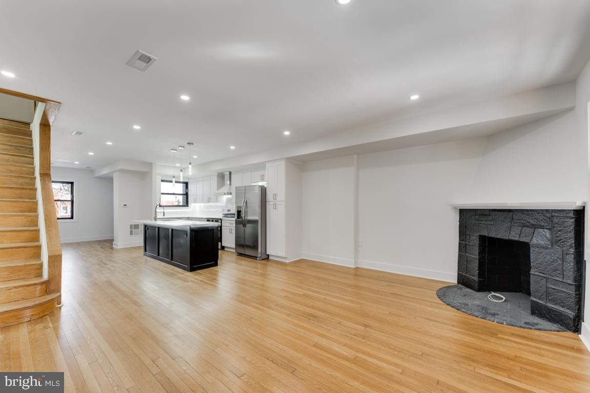 219 JEFFERSON ST NW, WASHINGTON, District Of Columbia 20011, 4 Bedrooms Bedrooms, ,3 BathroomsBathrooms,Residential,For sale,219 JEFFERSON ST NW,DCDC2245050 MLS # DCDC2245050