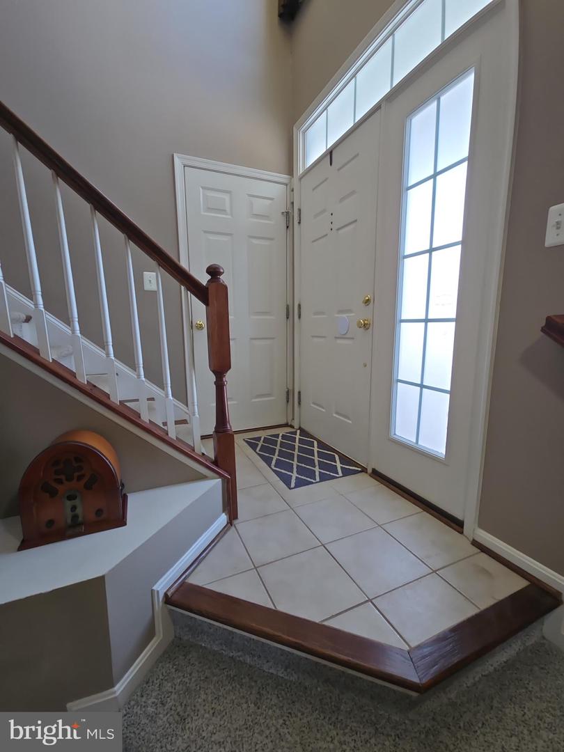 9249 ALVYN LAKE CIR, BRISTOW, Virginia 20136, 3 Bedrooms Bedrooms, ,2 BathroomsBathrooms,Residential,For sale,9249 ALVYN LAKE CIR,VAPW2112044 MLS # VAPW2112044