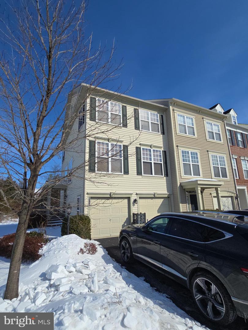 9249 ALVYN LAKE CIR, BRISTOW, Virginia 20136, 3 Bedrooms Bedrooms, ,2 BathroomsBathrooms,Residential,For sale,9249 ALVYN LAKE CIR,VAPW2112044 MLS # VAPW2112044