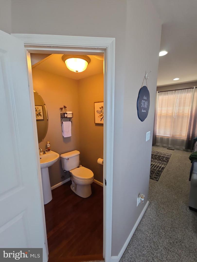 9249 ALVYN LAKE CIR, BRISTOW, Virginia 20136, 3 Bedrooms Bedrooms, ,2 BathroomsBathrooms,Residential,For sale,9249 ALVYN LAKE CIR,VAPW2112044 MLS # VAPW2112044