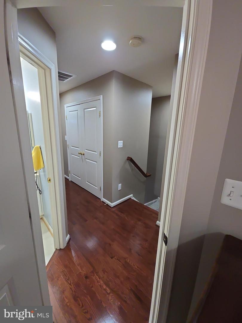 9249 ALVYN LAKE CIR, BRISTOW, Virginia 20136, 3 Bedrooms Bedrooms, ,2 BathroomsBathrooms,Residential,For sale,9249 ALVYN LAKE CIR,VAPW2112044 MLS # VAPW2112044