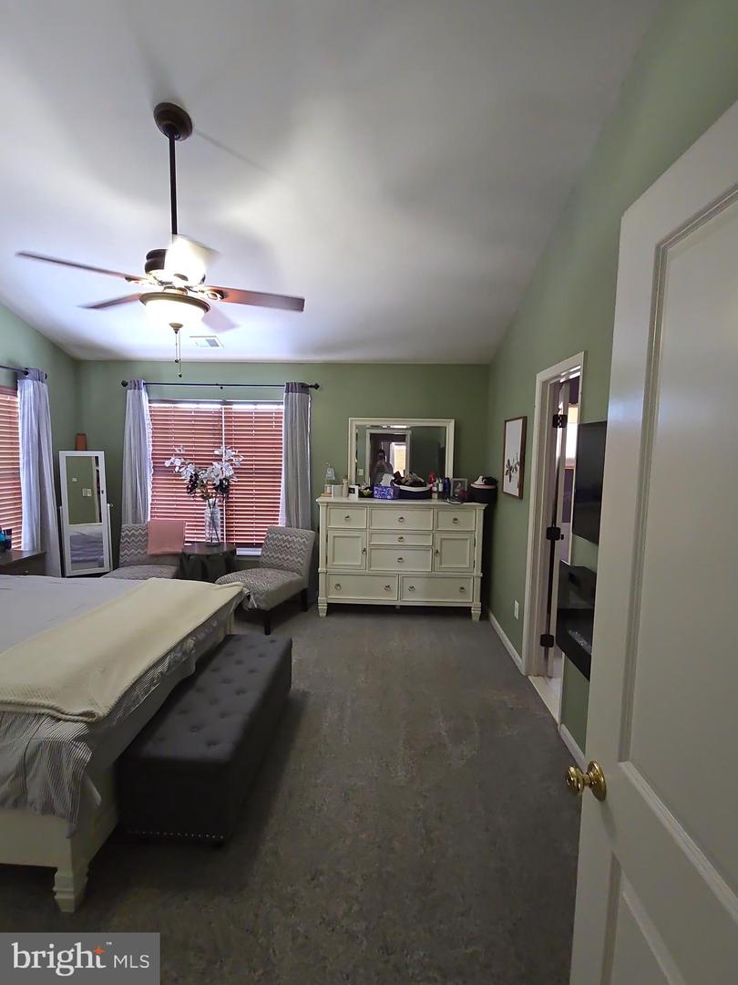 9249 ALVYN LAKE CIR, BRISTOW, Virginia 20136, 3 Bedrooms Bedrooms, ,2 BathroomsBathrooms,Residential,For sale,9249 ALVYN LAKE CIR,VAPW2112044 MLS # VAPW2112044