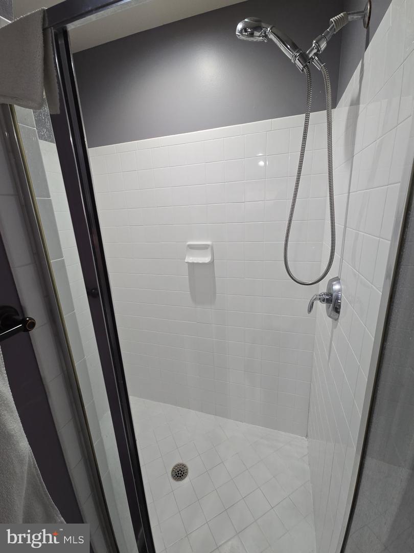 9249 ALVYN LAKE CIR, BRISTOW, Virginia 20136, 3 Bedrooms Bedrooms, ,2 BathroomsBathrooms,Residential,For sale,9249 ALVYN LAKE CIR,VAPW2112044 MLS # VAPW2112044