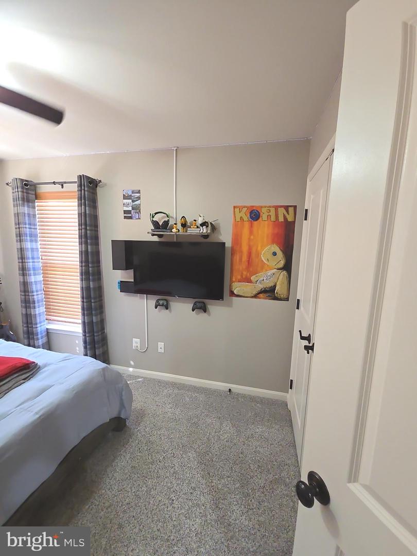 9249 ALVYN LAKE CIR, BRISTOW, Virginia 20136, 3 Bedrooms Bedrooms, ,2 BathroomsBathrooms,Residential,For sale,9249 ALVYN LAKE CIR,VAPW2112044 MLS # VAPW2112044