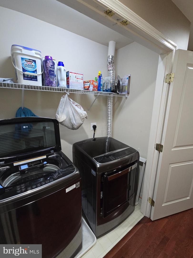 9249 ALVYN LAKE CIR, BRISTOW, Virginia 20136, 3 Bedrooms Bedrooms, ,2 BathroomsBathrooms,Residential,For sale,9249 ALVYN LAKE CIR,VAPW2112044 MLS # VAPW2112044