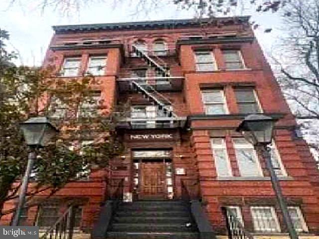 115 NEW YORK AVE NW #6, WASHINGTON, District Of Columbia 20001, 2 Bedrooms Bedrooms, 5 Rooms Rooms,2 BathroomsBathrooms,Residential,For sale,115 NEW YORK AVE NW #6,DCDC2245096 MLS # DCDC2245096