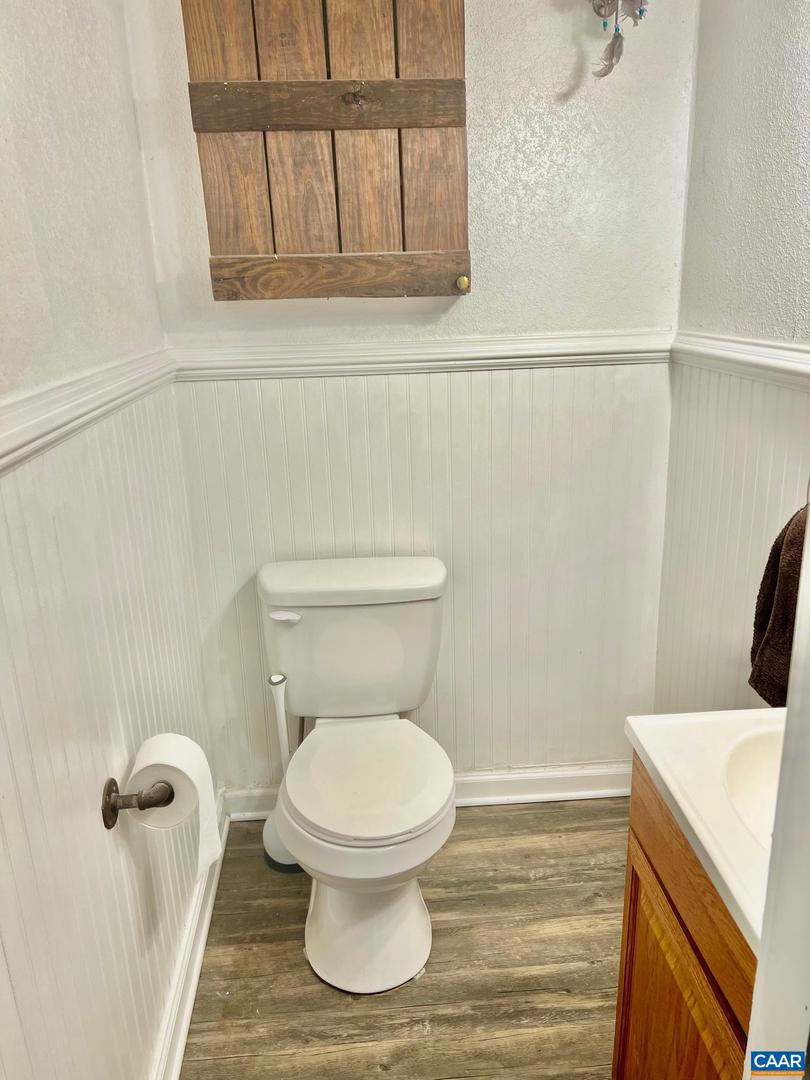 215 HEIGHTS HILL RD, BARBOURSVILLE, Virginia 22923, 3 Bedrooms Bedrooms, ,1 BathroomBathrooms,Residential,For sale,215 HEIGHTS HILL RD,673096 MLS # 673096