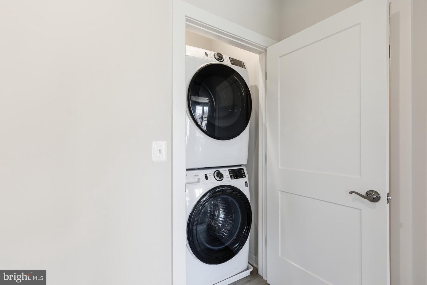 17722 WILLIAMS WAY, DUMFRIES, Virginia 22026, 2 Bedrooms Bedrooms, ,2 BathroomsBathrooms,Residential,For sale,17722 WILLIAMS WAY,VAPW2112058 MLS # VAPW2112058