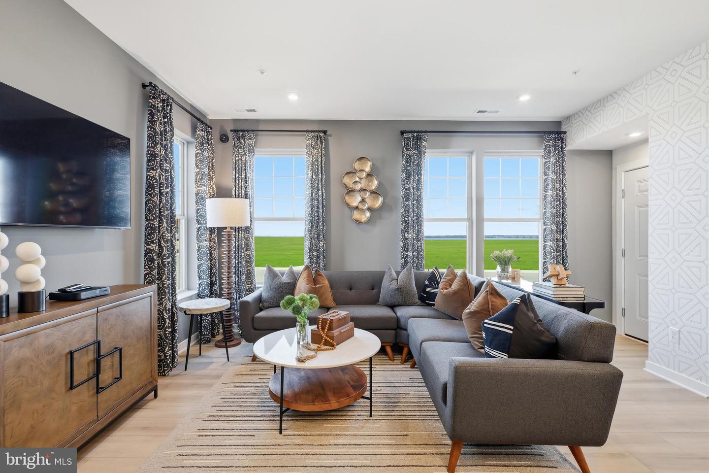 17722 WILLIAMS WAY, DUMFRIES, Virginia 22026, 2 Bedrooms Bedrooms, ,2 BathroomsBathrooms,Residential,For sale,17722 WILLIAMS WAY,VAPW2112058 MLS # VAPW2112058