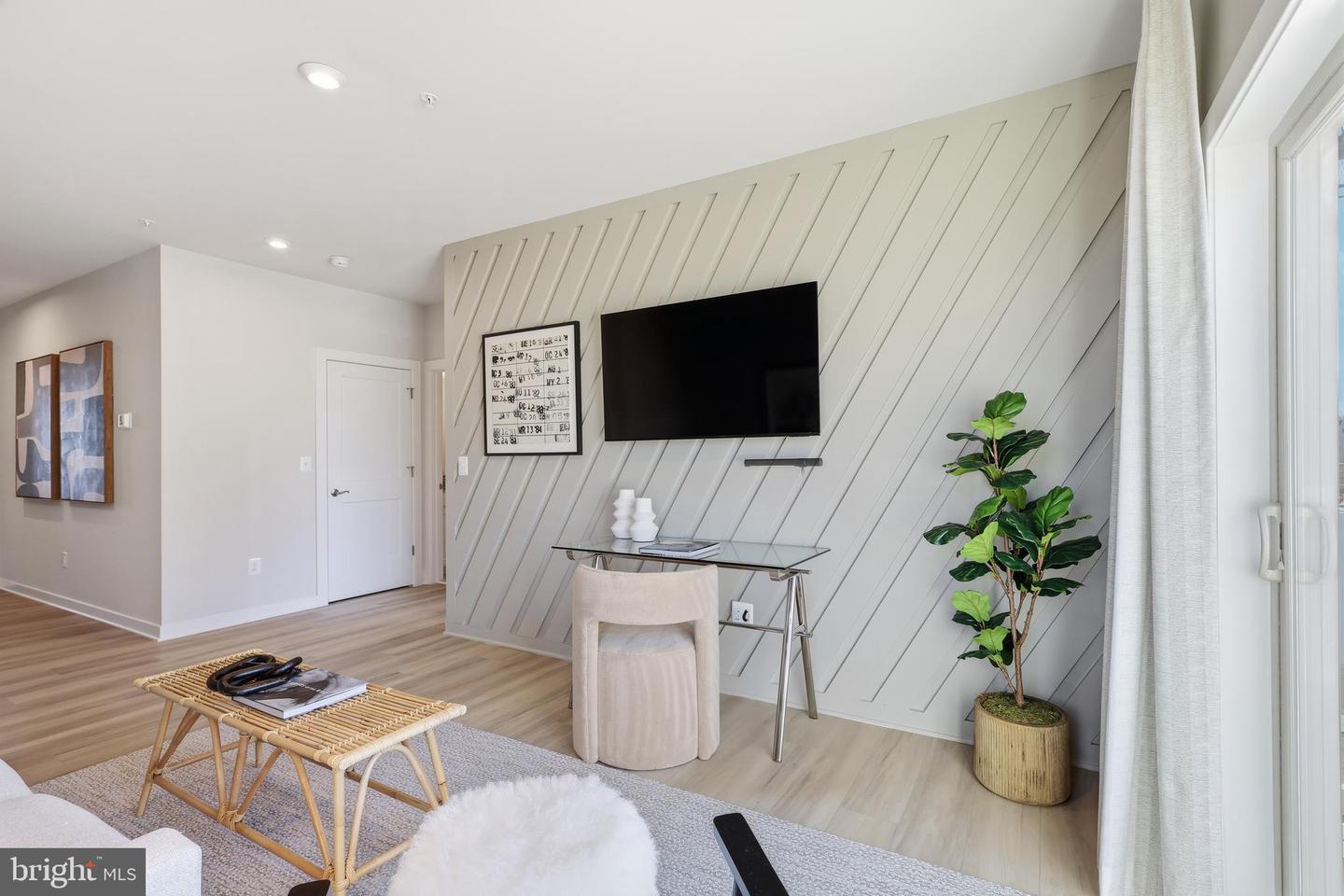 17722 WILLIAMS WAY, DUMFRIES, Virginia 22026, 2 Bedrooms Bedrooms, ,2 BathroomsBathrooms,Residential,For sale,17722 WILLIAMS WAY,VAPW2112058 MLS # VAPW2112058