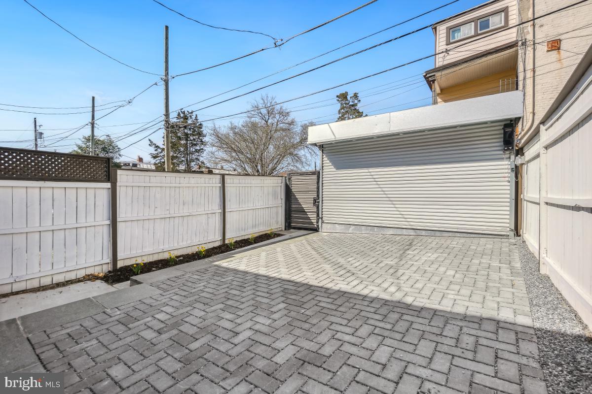 4420 15TH ST NW, WASHINGTON, District Of Columbia 20011, 4 Bedrooms Bedrooms, ,3 BathroomsBathrooms,Residential,For sale,4420 15TH ST NW,DCDC2245124 MLS # DCDC2245124