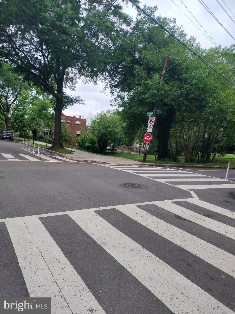 4202 GRANT ST NE #202, WASHINGTON, District Of Columbia 20019, 1 Bedroom Bedrooms, 3 Rooms Rooms,1 BathroomBathrooms,Residential,For sale,4202 GRANT ST NE #202,DCDC2245126 MLS # DCDC2245126