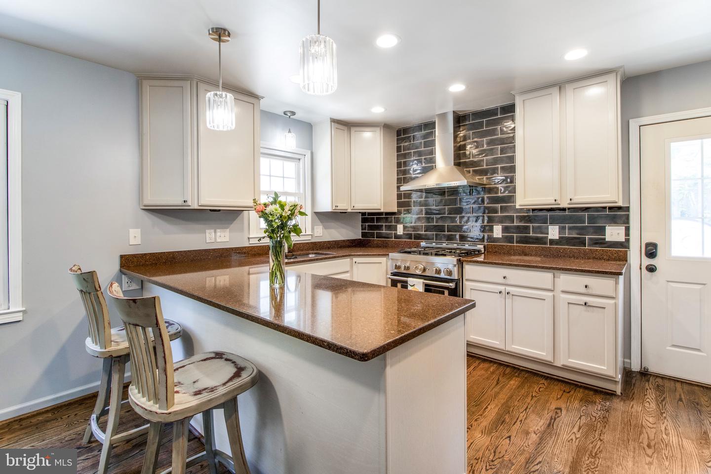 109 SUSSEX ST, FREDERICKSBURG, Virginia 22405, 5 Bedrooms Bedrooms, ,2 BathroomsBathrooms,Residential,For sale,109 SUSSEX ST,VAST2045872 MLS # VAST2045872