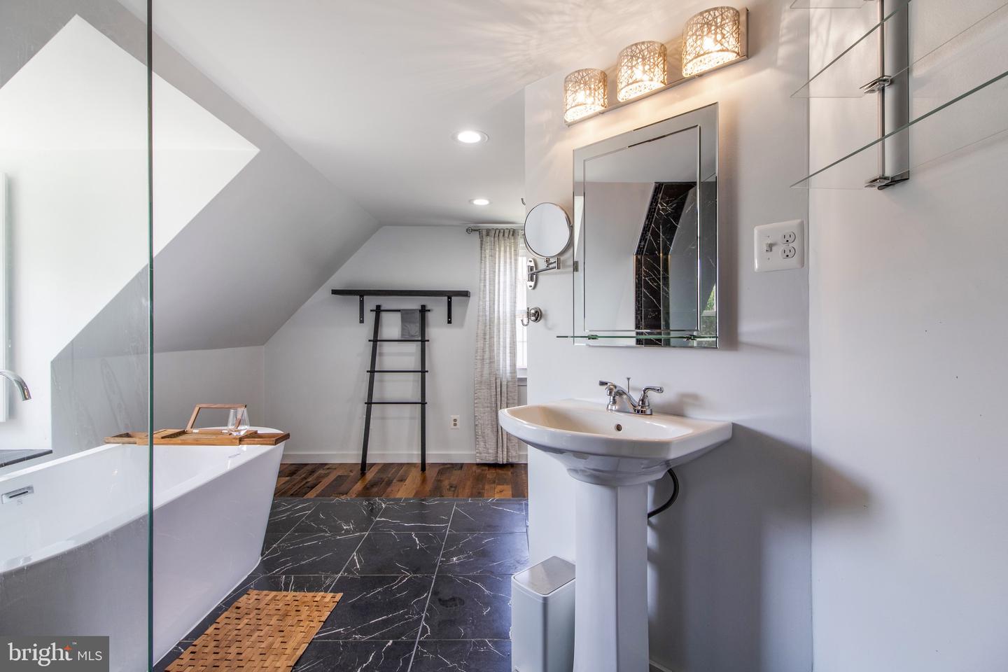 109 SUSSEX ST, FREDERICKSBURG, Virginia 22405, 5 Bedrooms Bedrooms, ,2 BathroomsBathrooms,Residential,For sale,109 SUSSEX ST,VAST2045872 MLS # VAST2045872