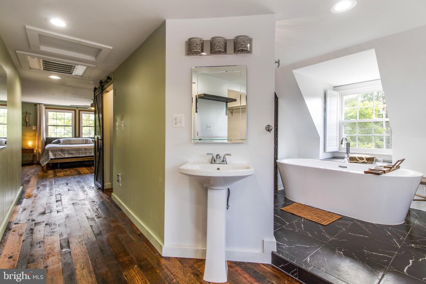 109 SUSSEX ST, FREDERICKSBURG, Virginia 22405, 5 Bedrooms Bedrooms, ,2 BathroomsBathrooms,Residential,For sale,109 SUSSEX ST,VAST2045872 MLS # VAST2045872