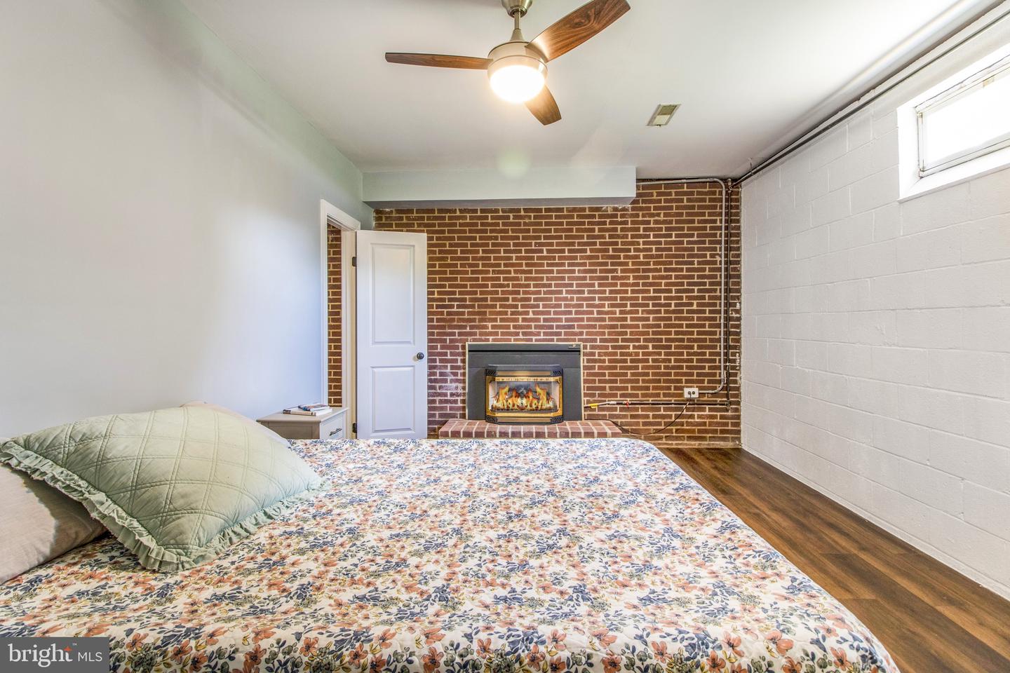 109 SUSSEX ST, FREDERICKSBURG, Virginia 22405, 5 Bedrooms Bedrooms, ,2 BathroomsBathrooms,Residential,For sale,109 SUSSEX ST,VAST2045872 MLS # VAST2045872