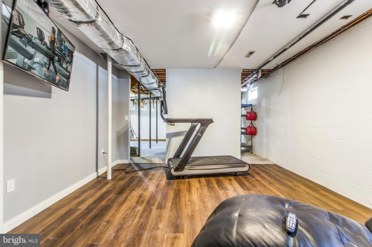 109 SUSSEX ST, FREDERICKSBURG, Virginia 22405, 5 Bedrooms Bedrooms, ,2 BathroomsBathrooms,Residential,For sale,109 SUSSEX ST,VAST2045872 MLS # VAST2045872