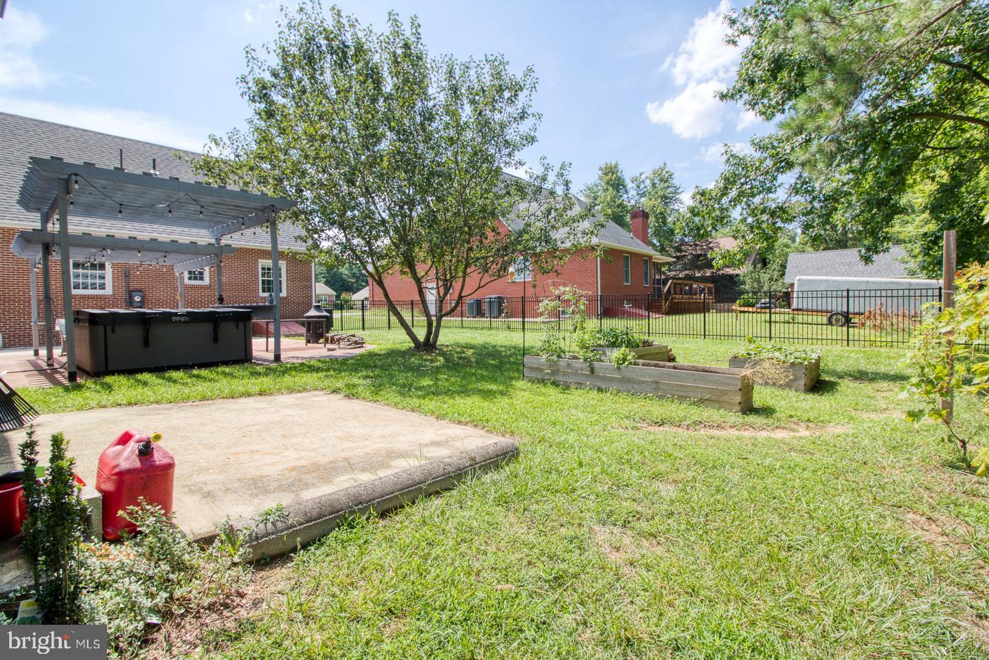 109 SUSSEX ST, FREDERICKSBURG, Virginia 22405, 5 Bedrooms Bedrooms, ,2 BathroomsBathrooms,Residential,For sale,109 SUSSEX ST,VAST2045872 MLS # VAST2045872